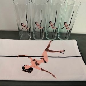 Set of 4 Cynthia Rowley Pole Dancer Glasses and matching Bar Towel. Never used.